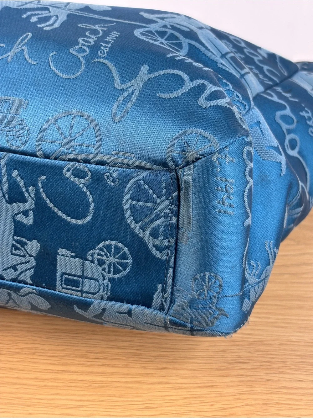 Y2K-era vintage Coach Gallery Horse & Carriage Tote Bag Teal Color